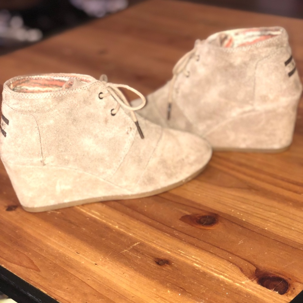 TOMS Wedges - Tan - Picture 5 of 6